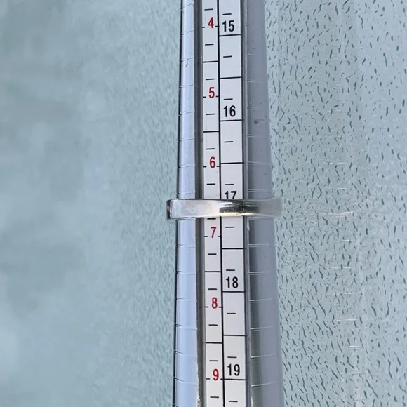 Vintage Amethyst & Marcasite Sterling Silver February Birthstone Ring Size 6-3/4 - Picture 8 of 10